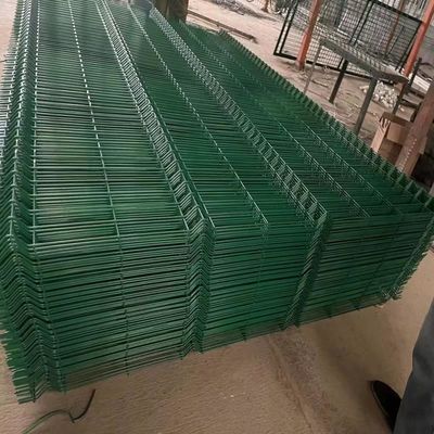 환경 친화적 인 3d 곡선 울타리 가접 된 와이어 메시 패널 농장 / 고속도로 / 스포츠